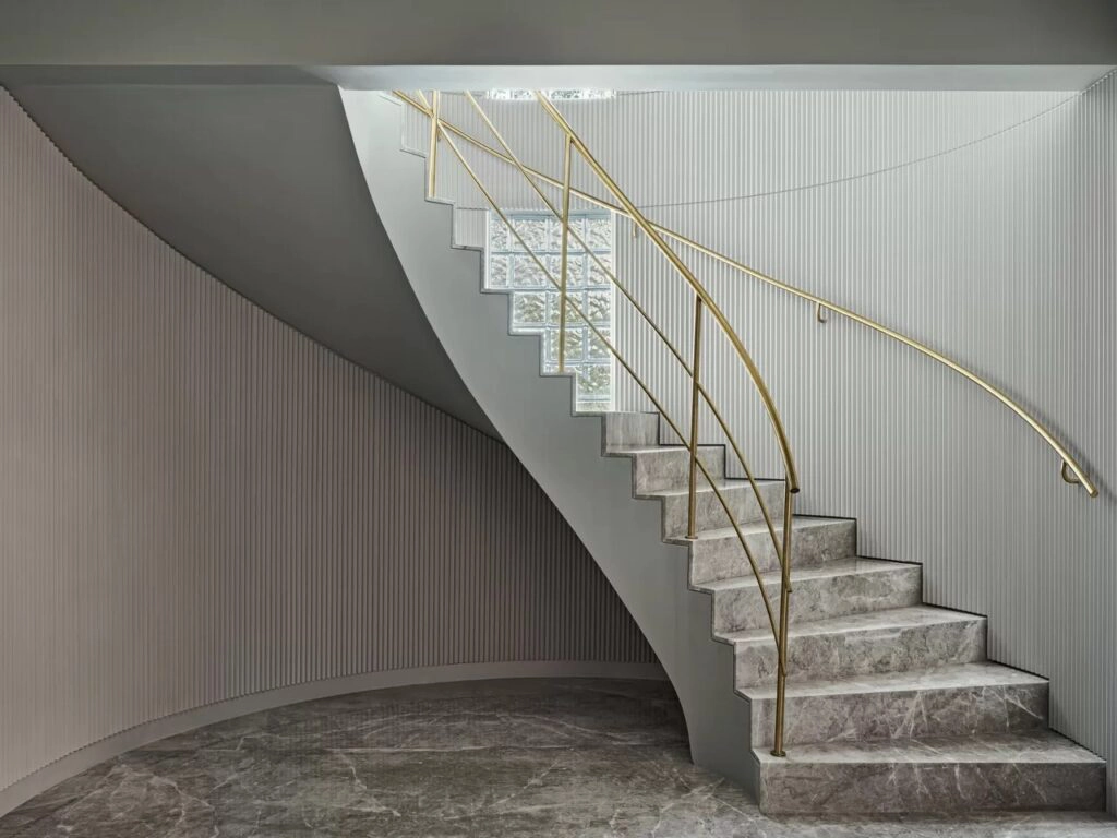 Why Choose Seamless Spiral Stone Stairs?