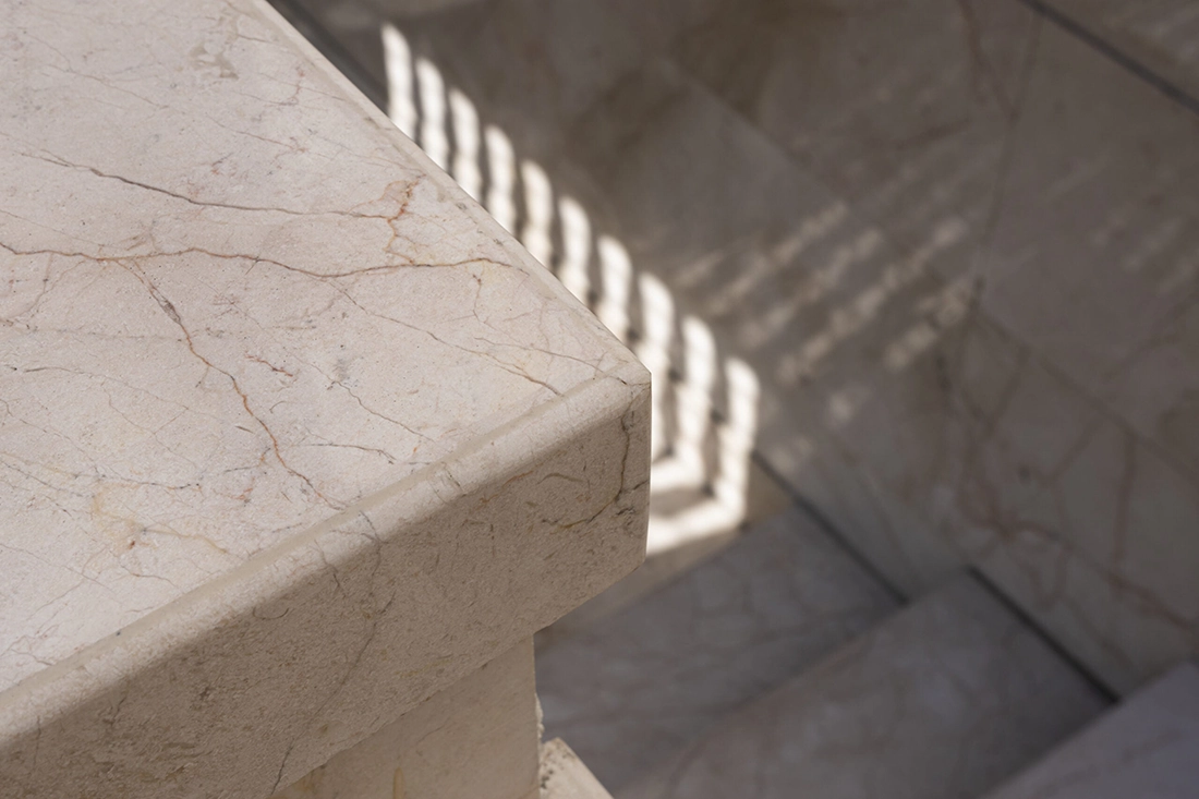 Marble Stair Design: A Fusion of Strength and Beauty